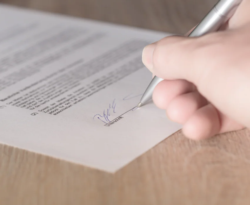 Explained: To Lease vs. To Buy an Office Space in Pune 2025