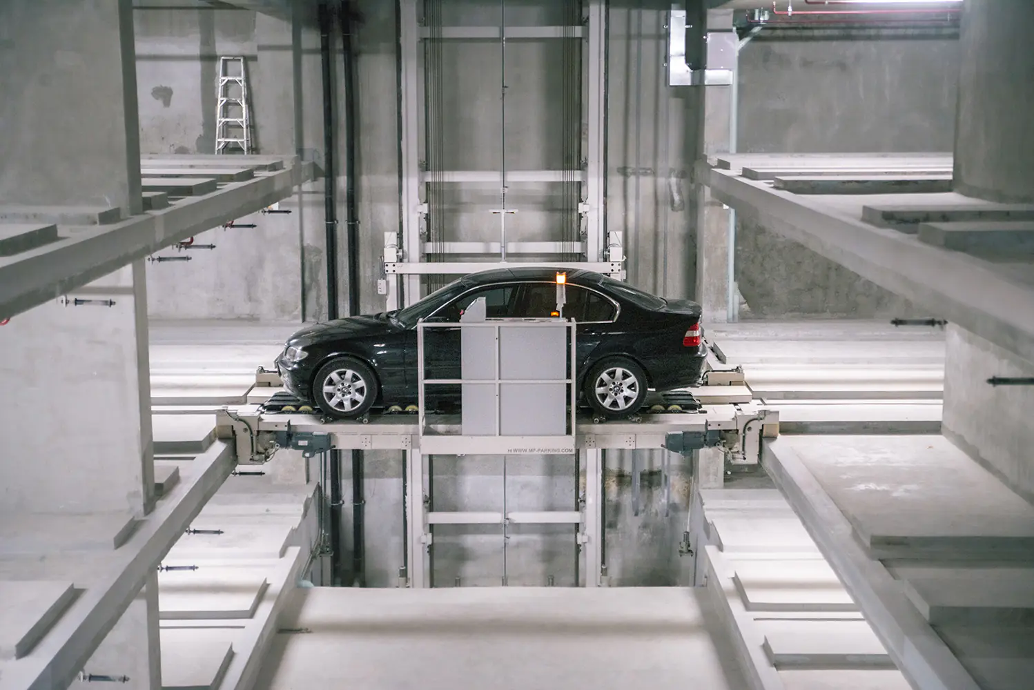 How Robotic Parking Changes the Commercial Office Experience in Pune 